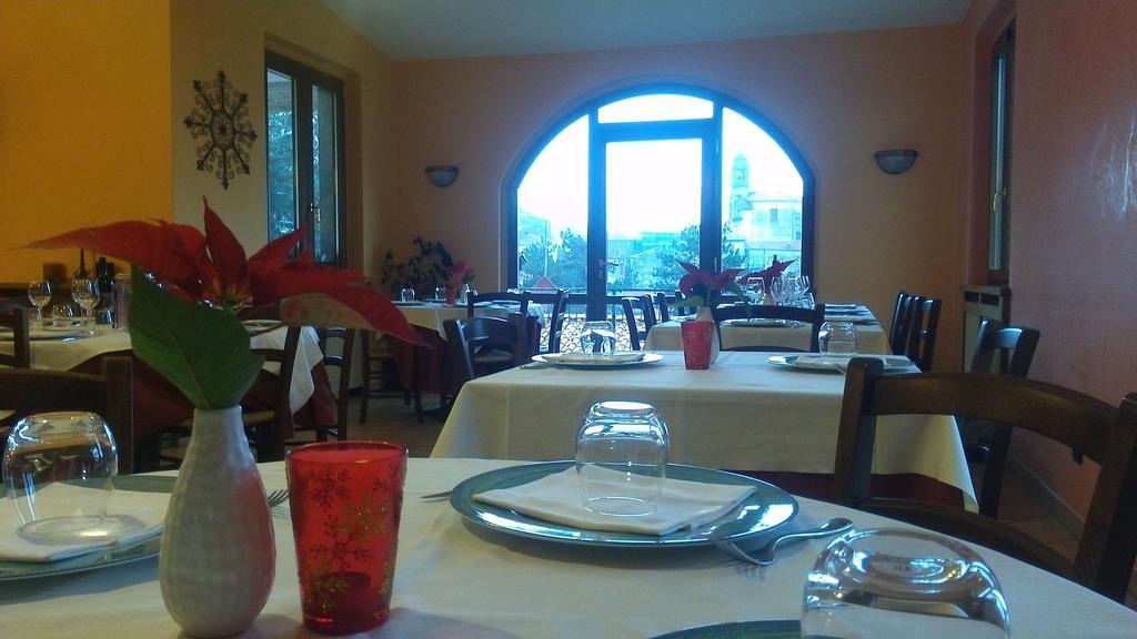 Hotel Ristorante El Caracol Mulazzo Exteriör bild